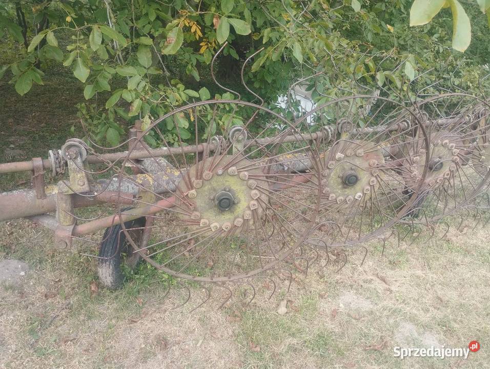 Zgrabiarka do trawy uszkodzony Maszyny rolnicze Brzezice sprzedam