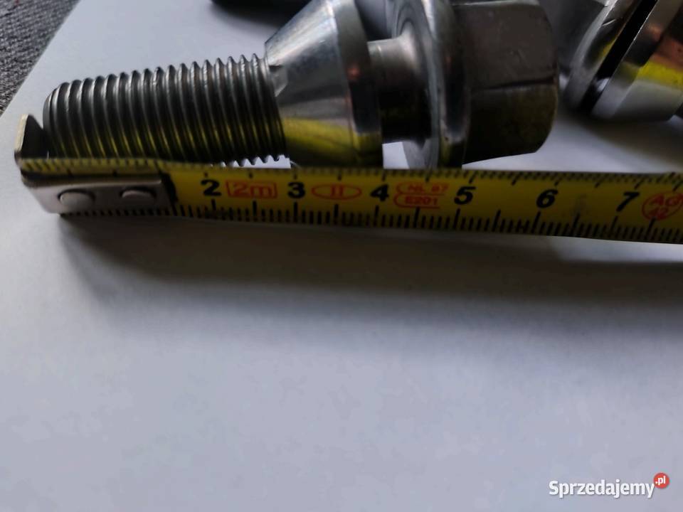 Szpilki śruby koła Volvo Poznań