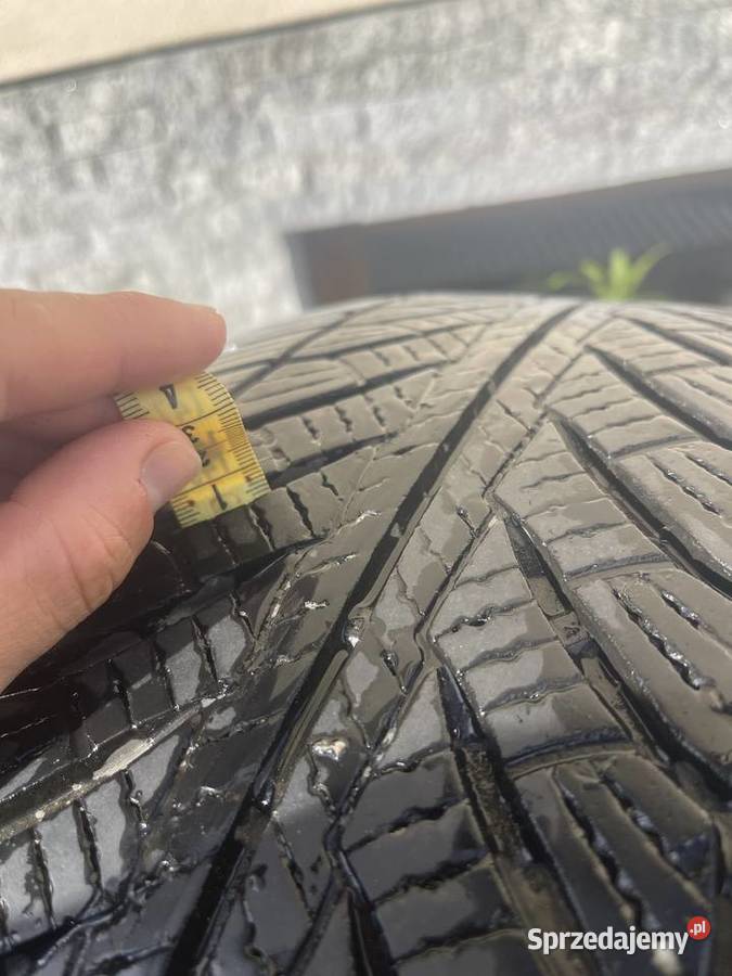 Opony zimowe goodyear ultragrip performance Nowy Targ sprzedam