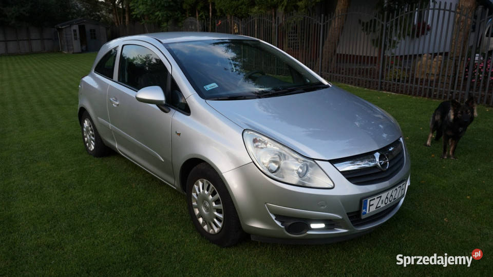 Opel Corsa zarejestrowany ubezpieczony Gwarancja sprzedam