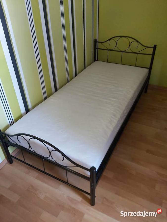 Łóżko z materacem 95cm