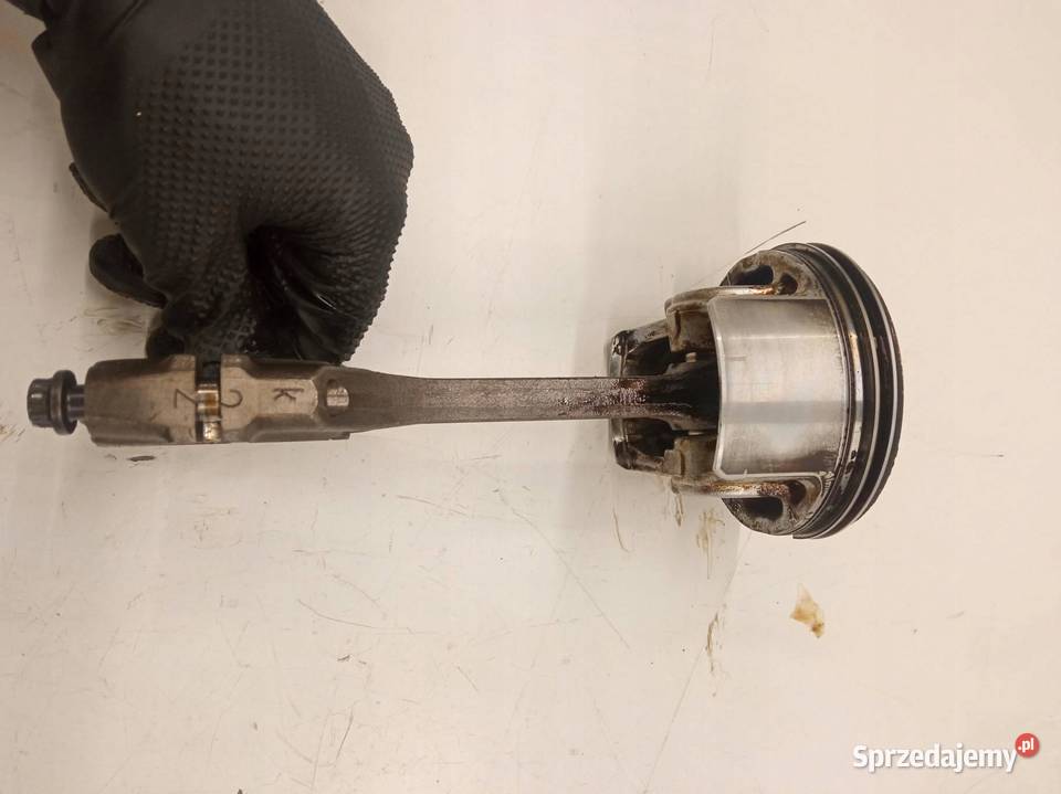 TŁOK KORBOWÓD 20 16V Honda CRV II 20012006