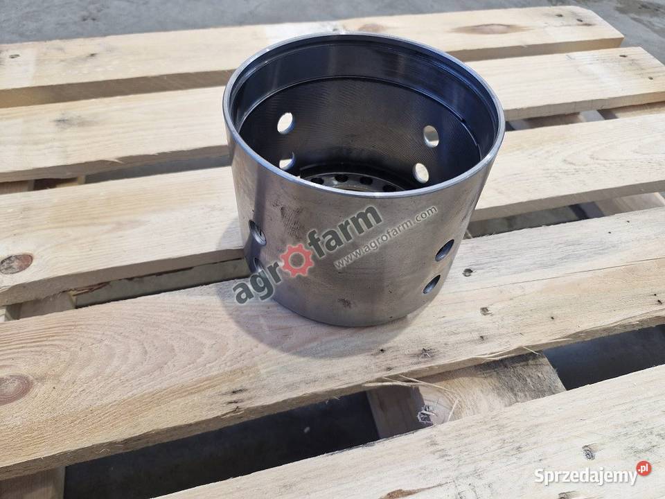 Obudowa kosza Valtra T171 N101 T121 T203 T213 Byków