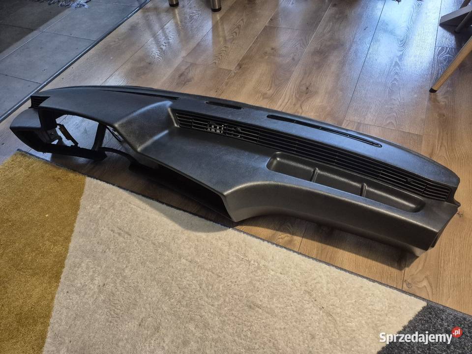 Konsola kokpit BMW E24 w super stanie Podozierany sprzedam