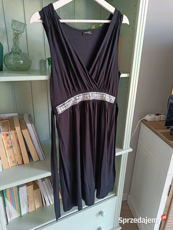 Czarna sukienka z wiązaniem i ozdobnym cekinowym Lacoste Moda i Styl Dąbrowica