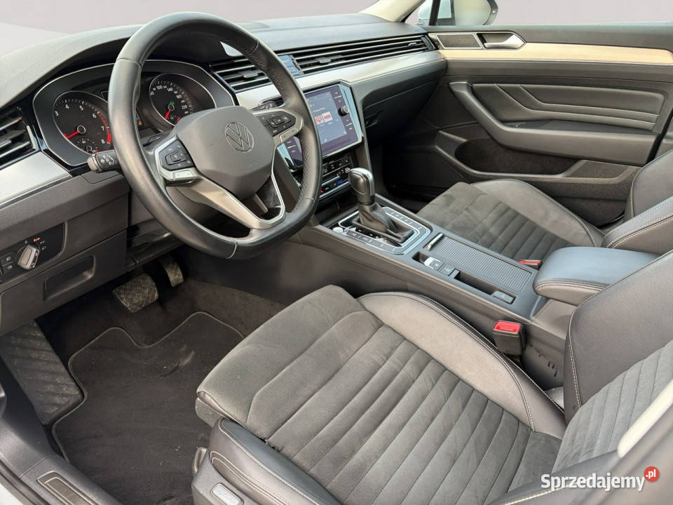 Volkswagen Passat WD4227T15 TSI Elegance DSG elektrochrom. lusterko wst.