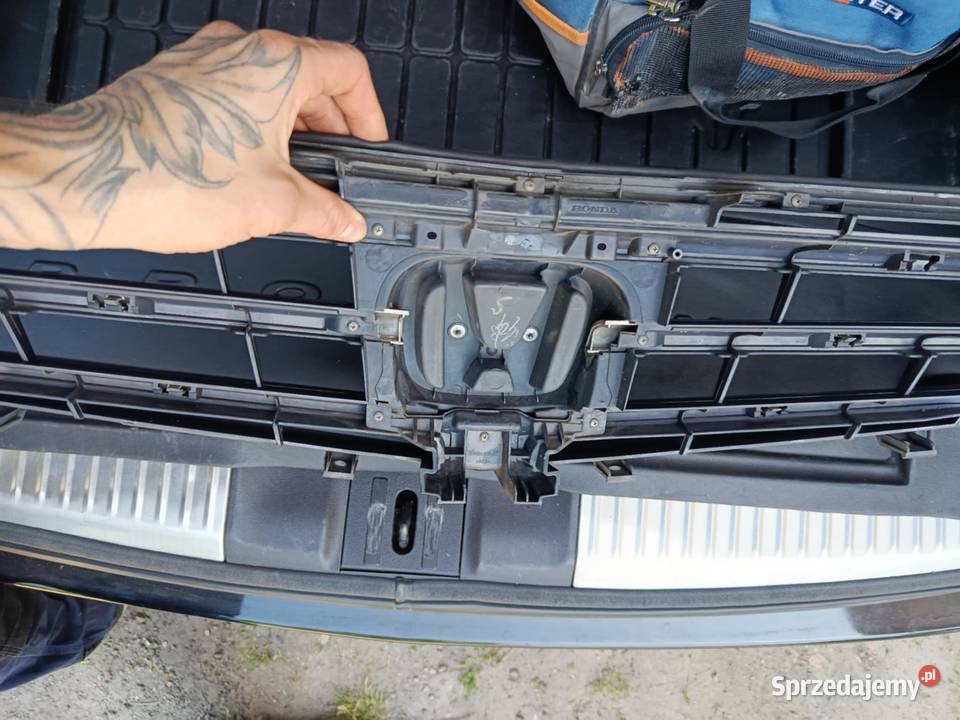 Sprzedam atrapę chłodnicy Honda Accord Olsztyn
