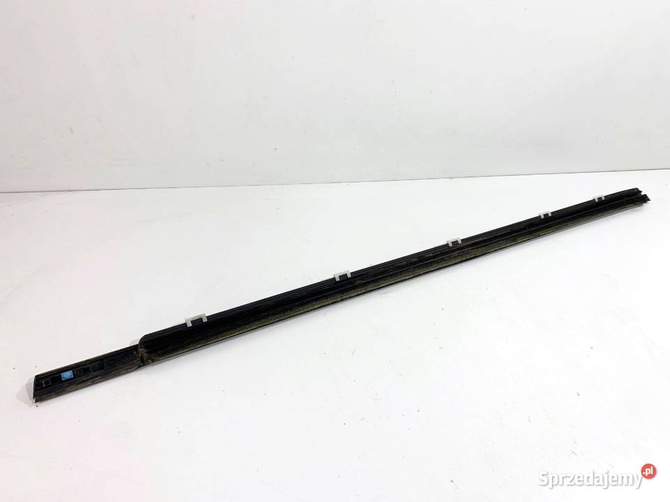 LISTWA ZGARNIAJĄCA PRZÓD PRAWY HYUNDAI KONA