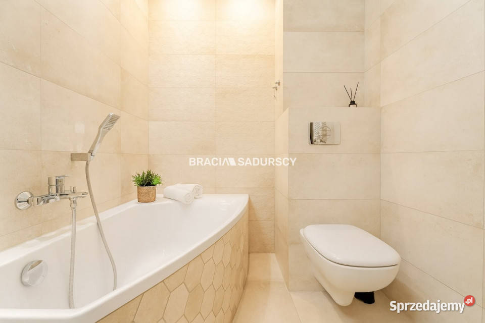 Mieszkanie 4281m2 Kraków Radzikowskiego Sprzedaż