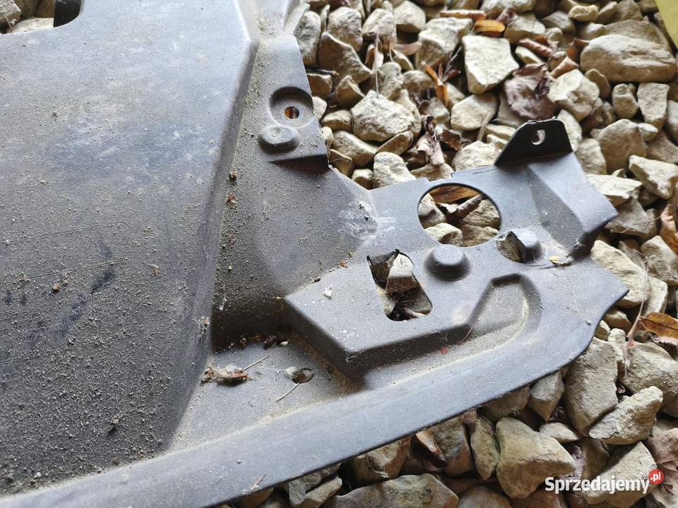 BMW e36 osłona pasa wentylacja alternatora r6