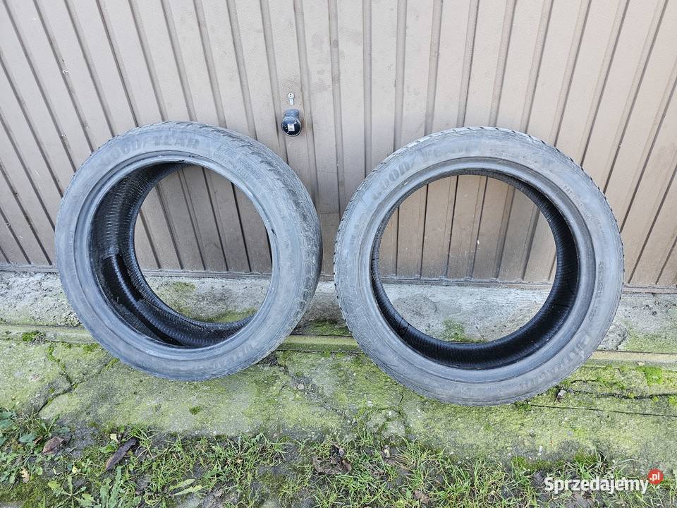 Opony zimowe Good Year UltraGrip 8 24545R19 102 wielkopolskie