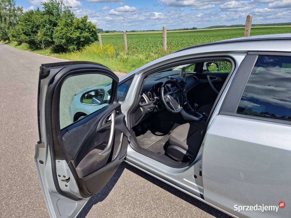 Opel astra j 2011r 17 110 Kostrzyn