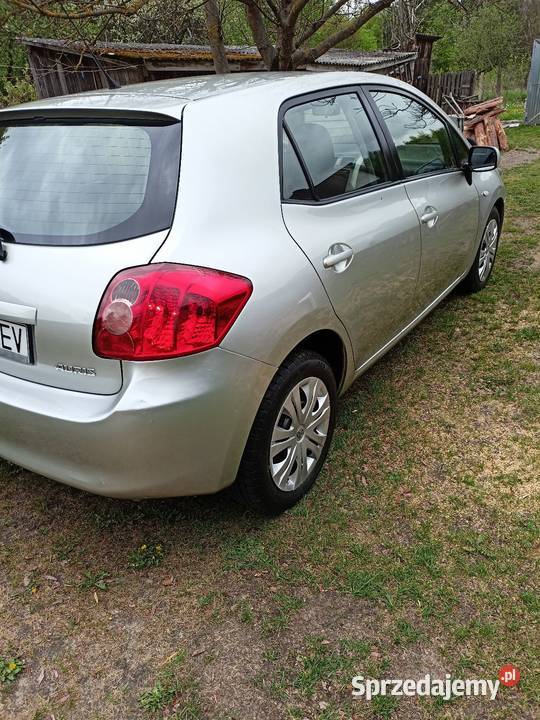 Toyota Auris 14 Diesel 90 koni elektryczne szyby Ostrowiec Świętokrzyski