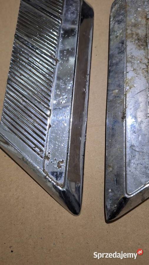 Gaz 24 Wołga nakładki słupków tył Kraków