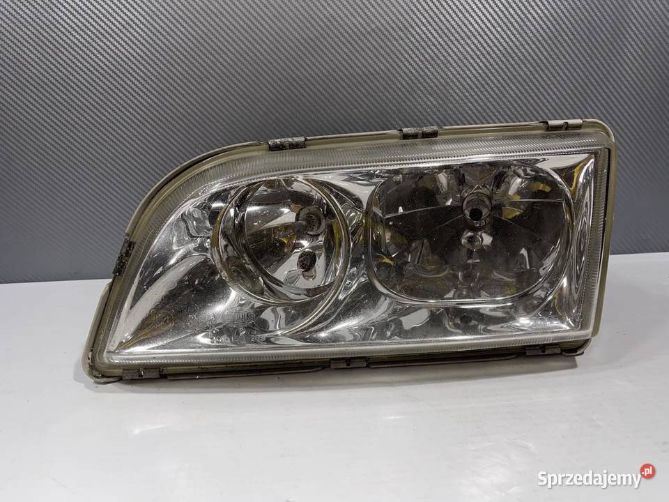 VOLVO V40 LIFT LEWA LAMPA PRZÓD Ostroróg
