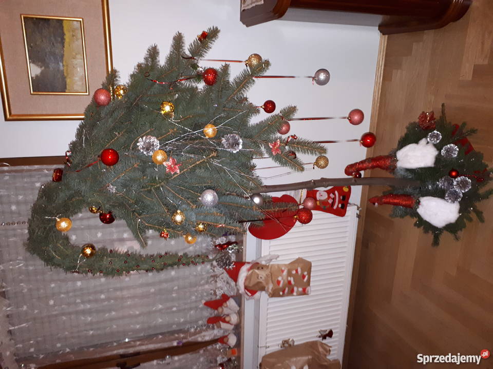 Ozdoby świąteczne choinka na pniu skrzat projektowanie