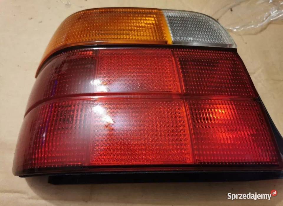 Lampa lewy tył BMW E36 Compact śląskie Żory sprzedam