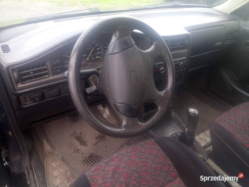 Sprzedam Seat Toledo diesel 1998 zarejestrowany 1900cm3 Samochody osobowe świętokrzyskie Busko-Zdrój