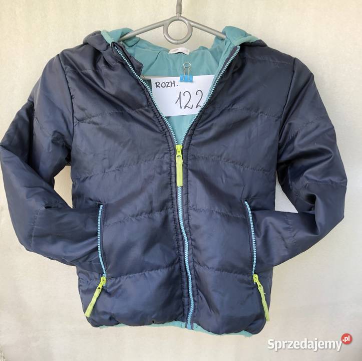 Kurtka z kapturem ciepła i wygodna 122 Okazja Rozmiar 122 sprzedam