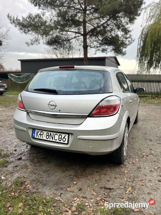 Opel Astra H 14 Benzyna 2005r