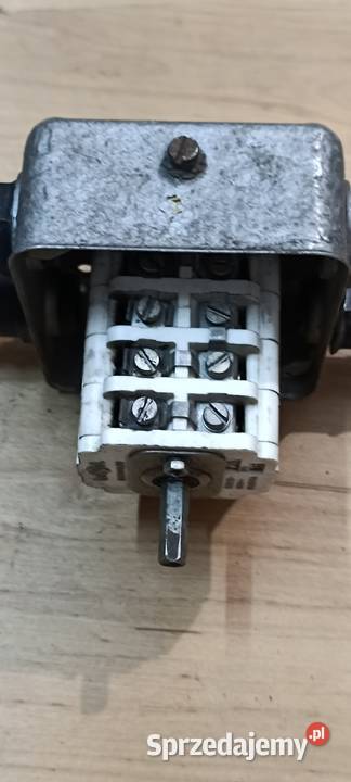 Włącznik wyłącznik 500V dolnośląskie Przeworno