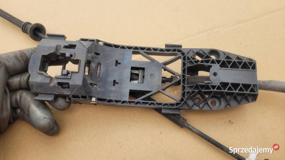 ZAMEK DRZWI PRAWY TYL VW CC AMAROK SEAT SKODA śląskie sprzedam
