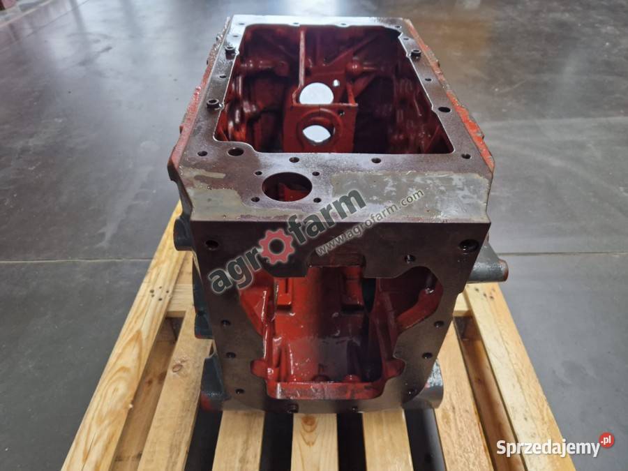 Obudowa tylnego mostu Renault 7514 8514 9034 Części i osprzęt rolniczy
