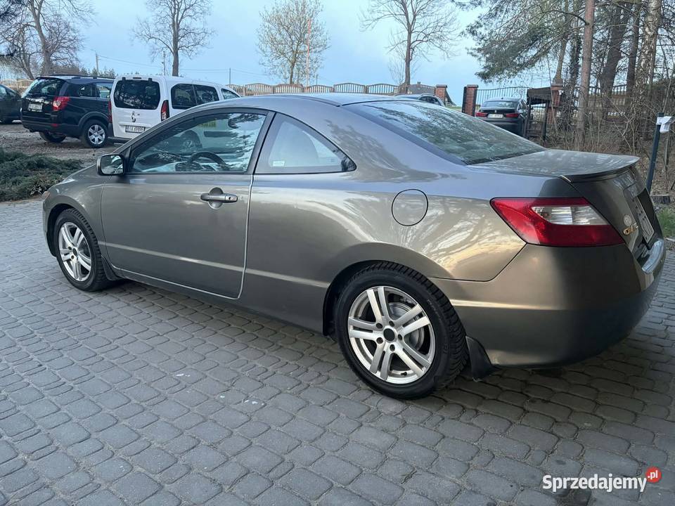 Honda Civic VIII coupe 18 16v 160 Białystok sprzedam