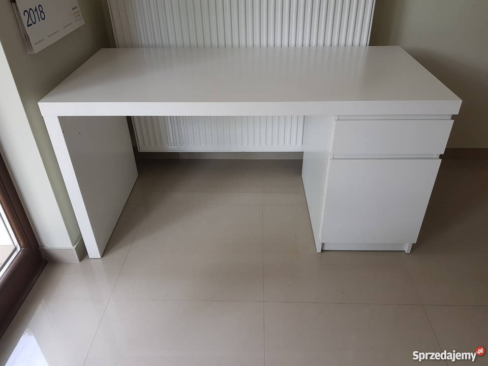 Sprzedam biurko używane 65cm