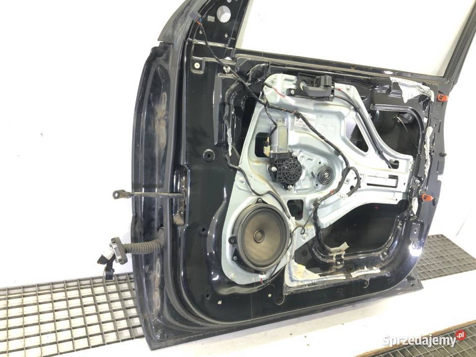 DRZWI PRAWY PRZÓD KIA SPORTAGE II SUV