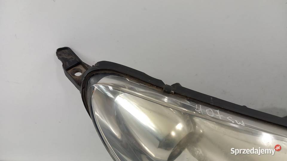 PEUGEOT 407 LAMPA PRZÓD PRAWA SOCZEWKA EU sprzedam