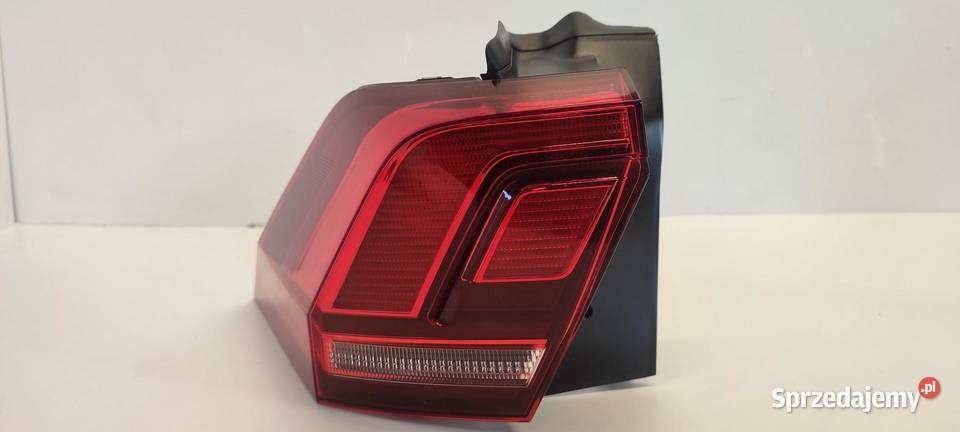 VW TIGUAN ALLSPACE LAMPA PRAWY TYŁ 5NL945096A osobowe Części samochodowe dolnośląskie sprzedam