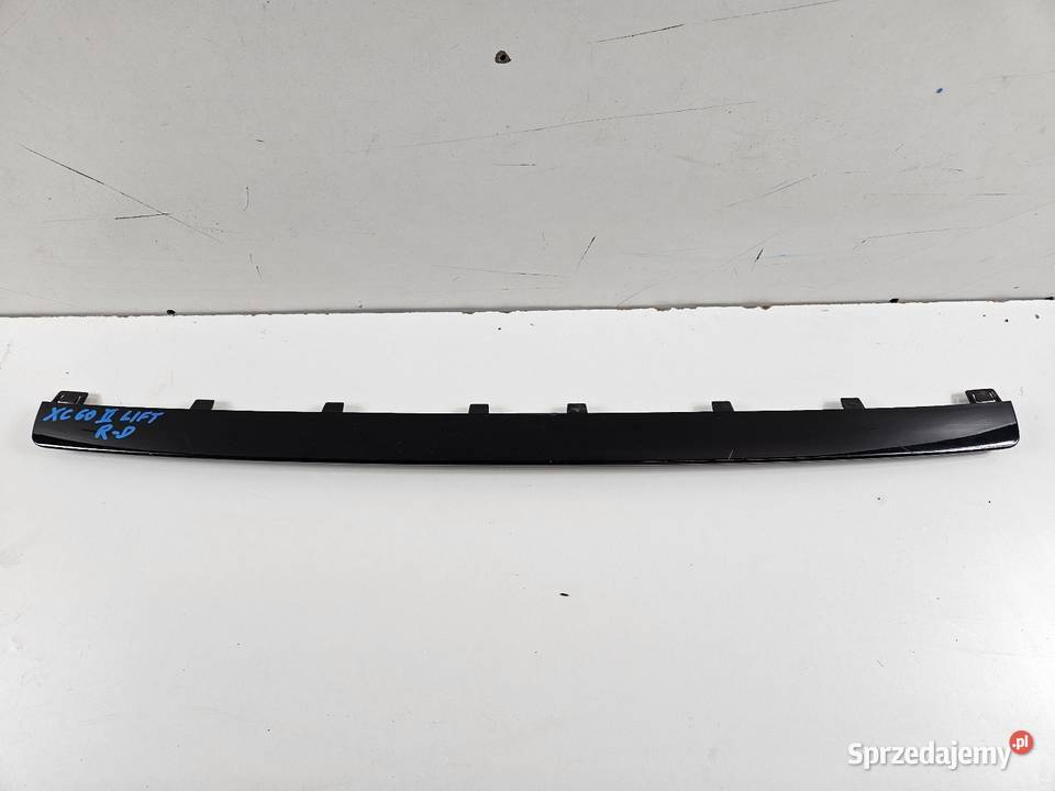 VOLVO XC90 II RDESIGN LISTWA ŚRODKOWA ZDERZAKA