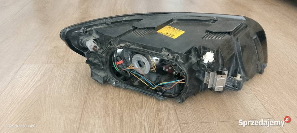 Lampa lewa przód Volvo V50 30698801 Kościerzyna