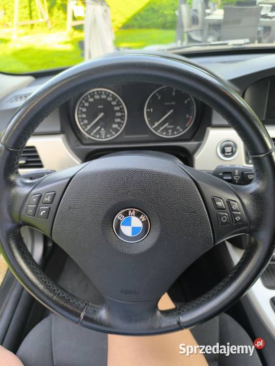 BMW E91 320D kombi Rok produkcji 2011 Koszyce Wielkie