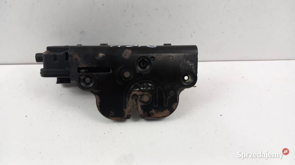 MERCEDES W639 VITO ZAMEK KLAPY TYŁ A6397401635 osobowe wielkopolskie Zbierkowo