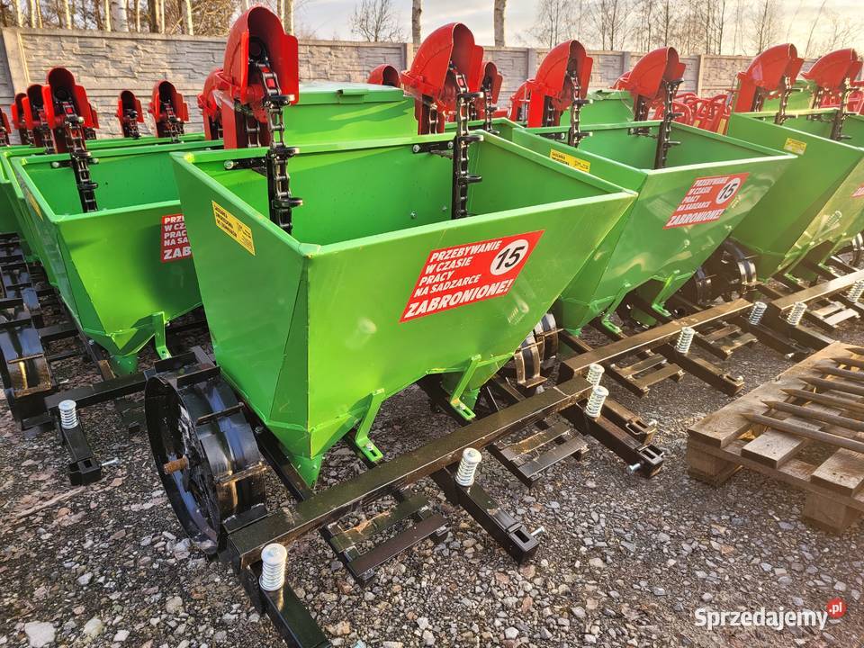 Sadzarka do ziemniaków do ciągnika 2 rzędowa nieuszkodzony Cyców sprzedam
