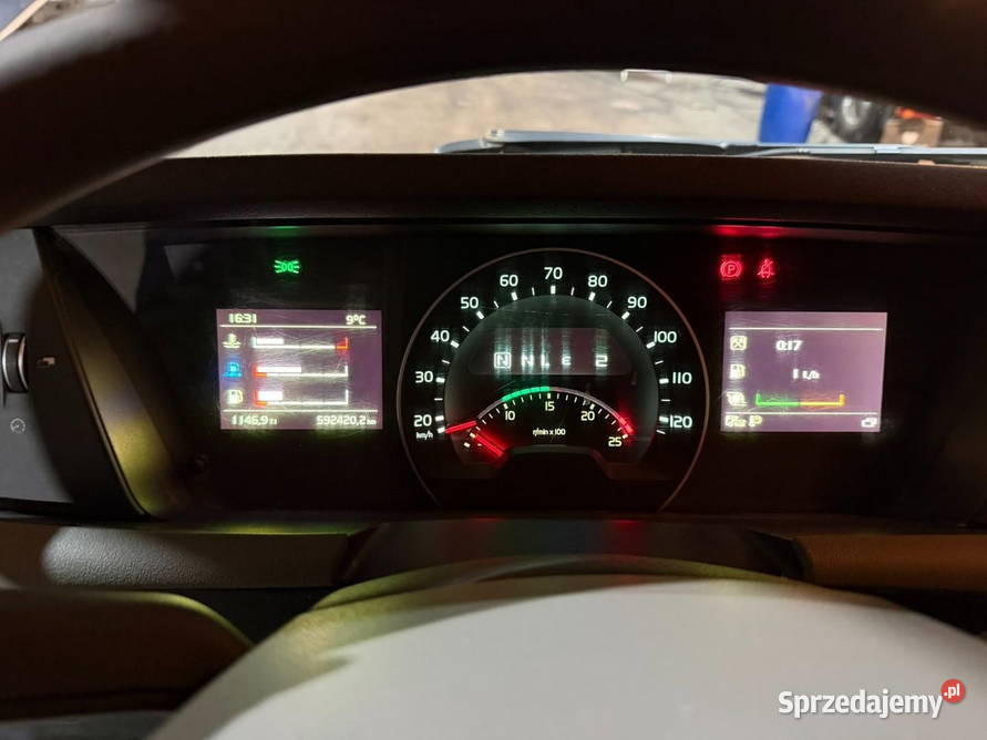 Volvo FH 460 do przewozu pelettu ziarna Warszawa