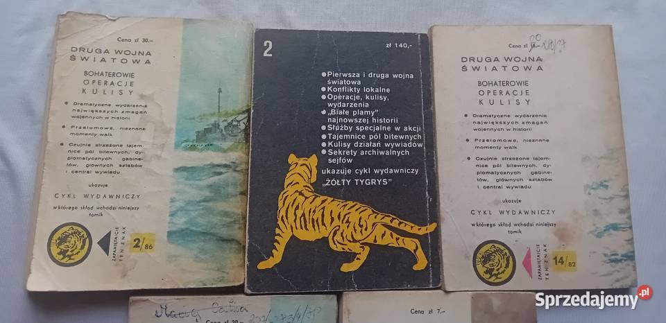 Zestaw 7 książeczek z serii Żółty Tygrys Koźminek