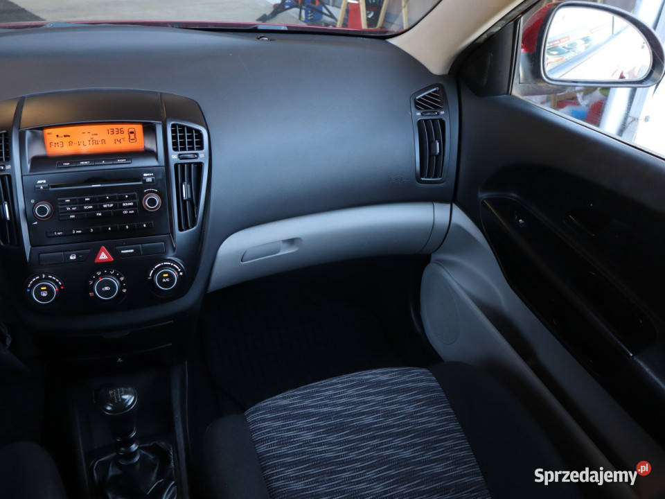 Kia Ceed 14 CVVT klimatyzacja