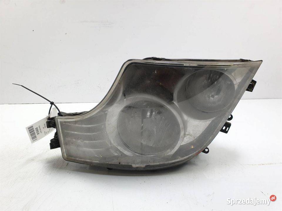 LAMPA LEWA PRZÓD MERCEDES ACTROS 1945