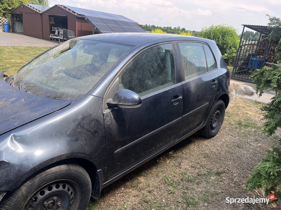 Golf 5 16 fsi na części manualna mazowieckie Budki Piaseckie