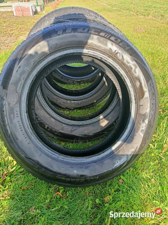 Sprzedam opony wielosezonowe firmy tracmax Samochodowe Przybradz