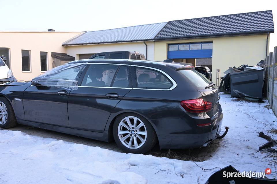 BMW 320 kombi 20 benzyna kolizji Rok produkcji 2013 Borawe