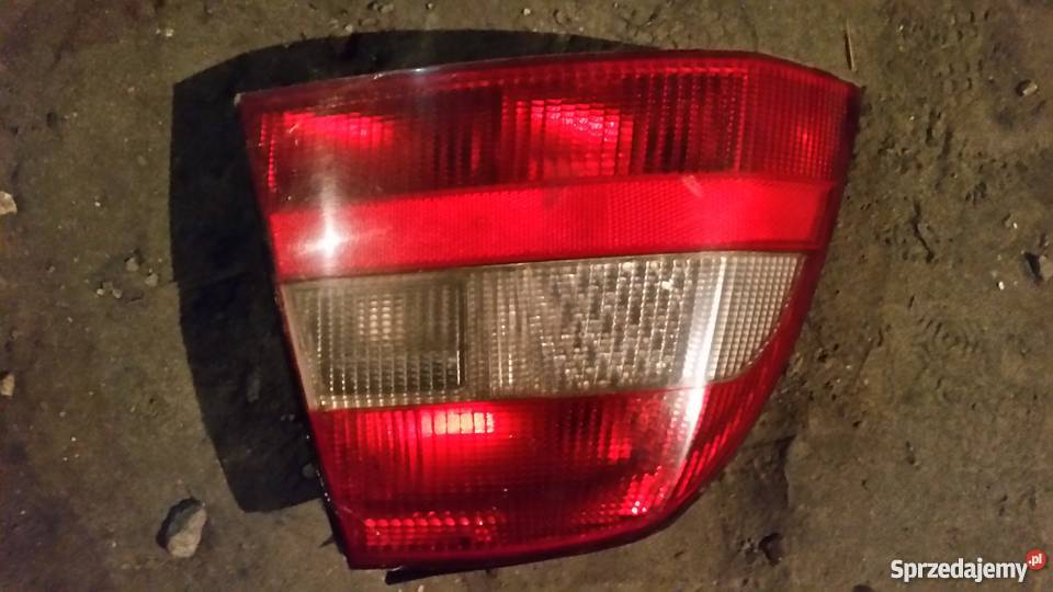 Sprzedam lampe tylną opel vectra B Oświetlenie Sosnowiec sprzedam