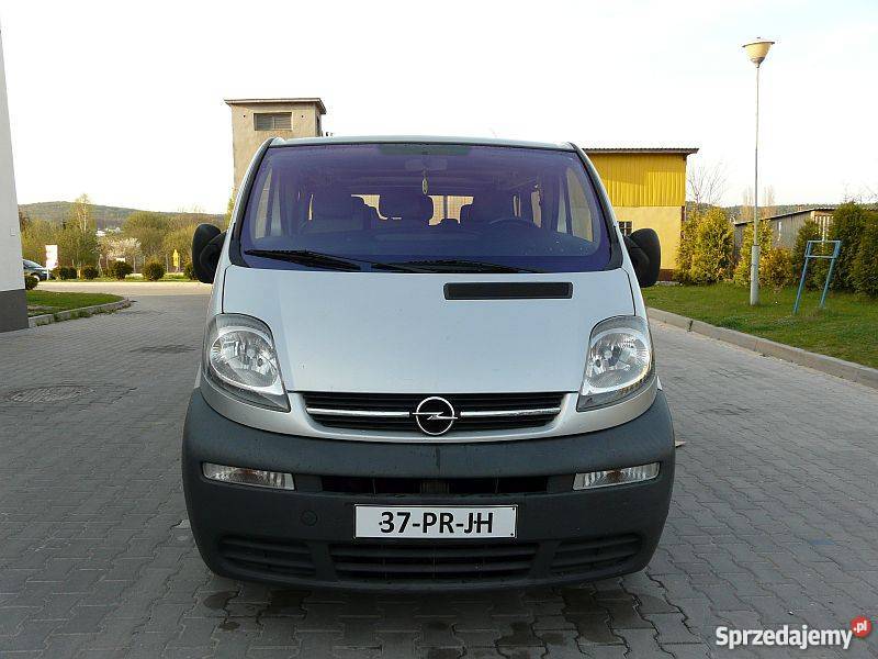 OPEL VIVARO Tour 19 CDTI 101 Klima 9 osób Samochody dostawcze Kielce