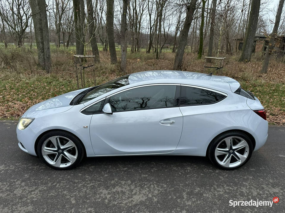 Opel Astra GTC 20 CDTI 165 Navi BiXenon Led Alu