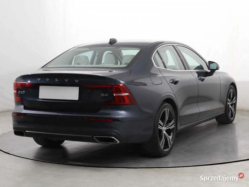 Volvo S60 B4 Rok produkcji 2022