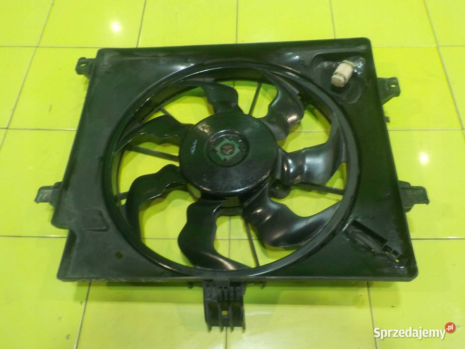 HYUNDAI i30 II 14 CRDI 13r HB 5D wentylator sprzedam
