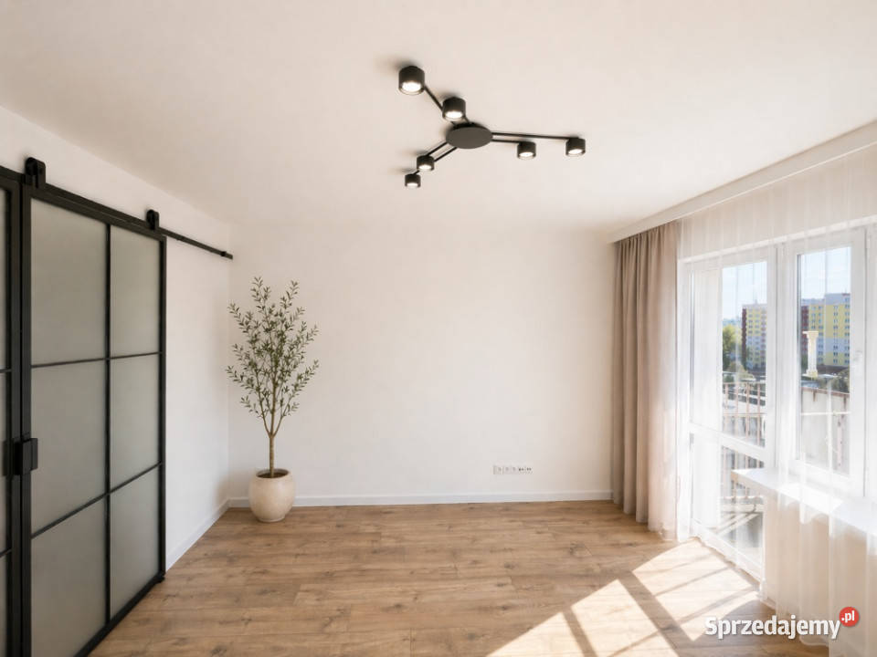 3 pokoje generalnym remoncie balkon AGD bez Liczba pokoi 3 Częstochowa